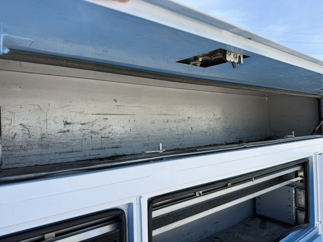Used 2011 Ford F550 4x4 Regular Cab Super Duty w/ Payload Upgrade Pkg image 22