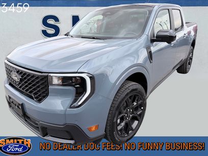 New 2025 Ford Maverick Lariat w/ Black Appearance Package