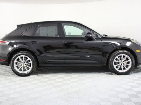 Certified 2026 Porsche Macan image 8