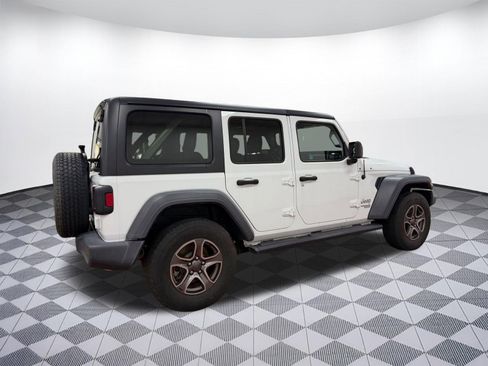 Used 2018 Jeep Wrangler Unlimited Sport S image 8