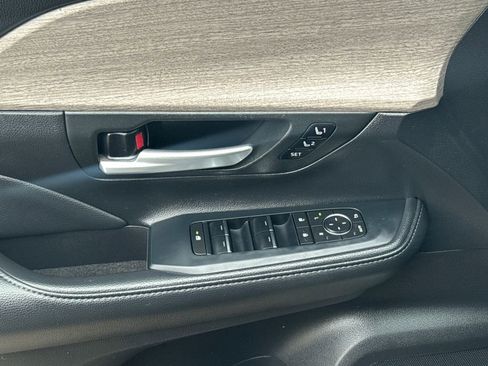 Used 2024 Toyota Grand Highlander Limited image 36