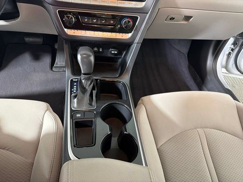 Used 2018 Hyundai Sonata SEL FWD image 17