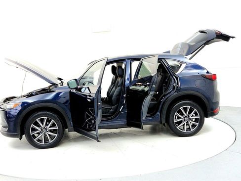 Used 2018 MAZDA CX-5 Touring w/ Preferred Equipment Package image 10