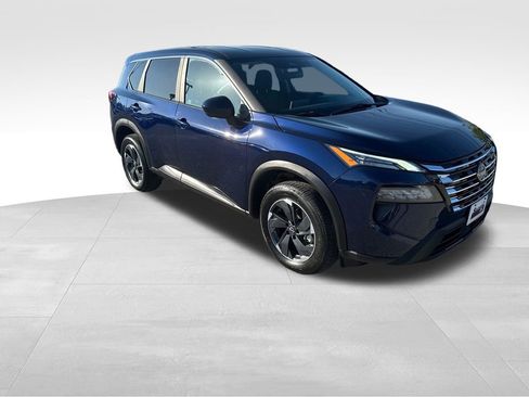 Used 2025 Nissan Rogue SV AWD/4WD image 8