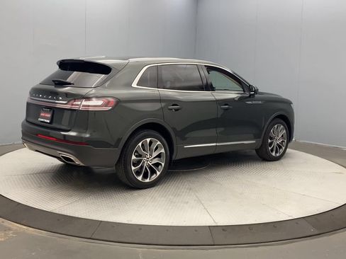 Used 2023 Lincoln Nautilus Reserve w/ Luxury Package AWD/4WD image 5
