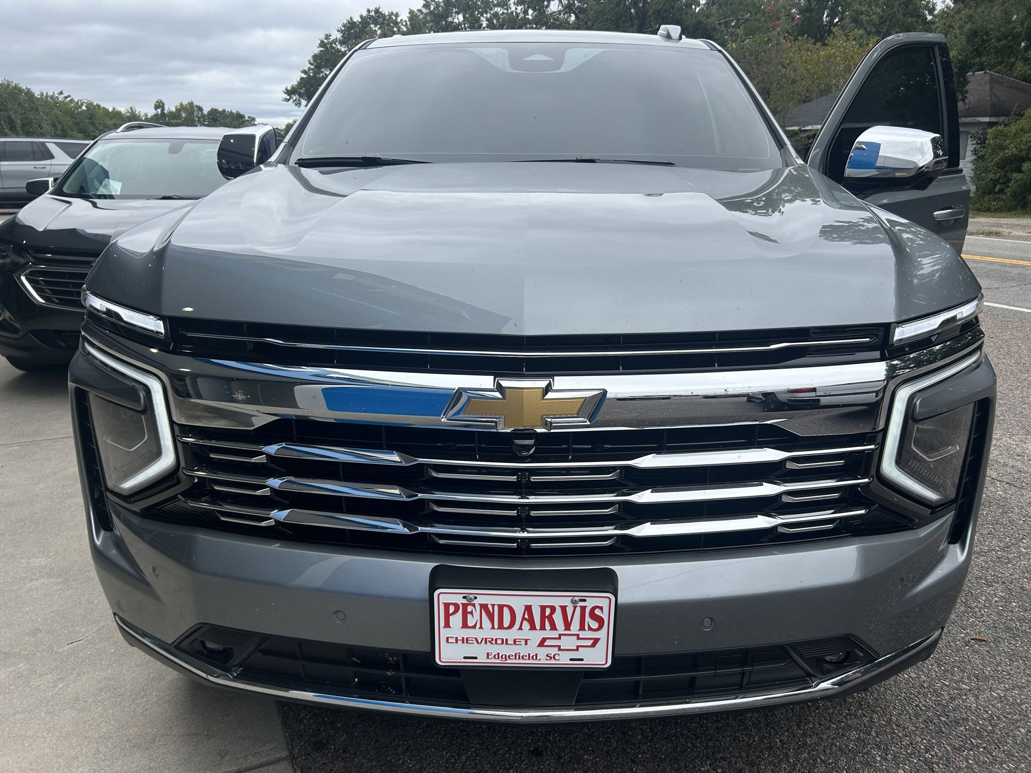 Used 2026 Chevrolet Tahoe Premier w/ Sun And Tow Package AWD/4WD image 3
