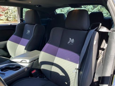 Used 2018 Dodge Challenger R/T Scat Pack image 9