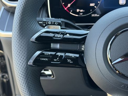 New 2025 Mercedes-Benz GLC 300 4MATIC image 21