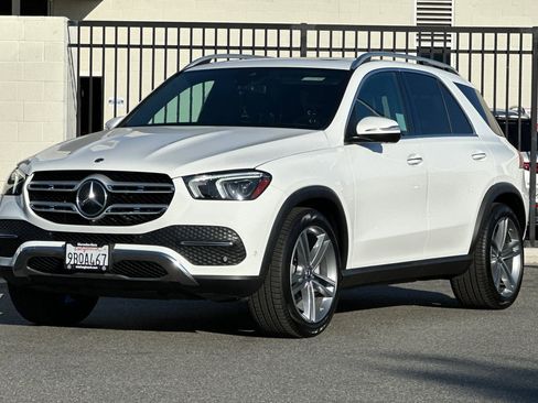 Certified 2025 Mercedes-Benz GLA 35 AMG 4MATIC image 8