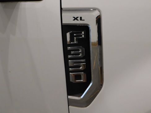 Used 2019 Ford F350 XL w/ Power Equipment Group RWD image 29