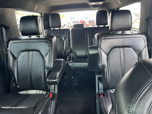 Used 2021 Ford Expedition Max Limited AWD/4WD image 16