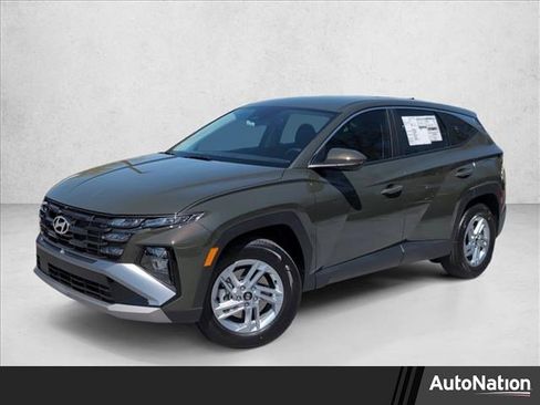 New 2026 Hyundai Tucson SE image 1
