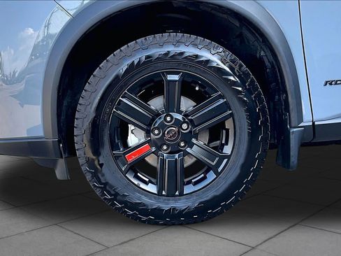 Certified 2026 Nissan Rogue SV AWD/4WD image 11