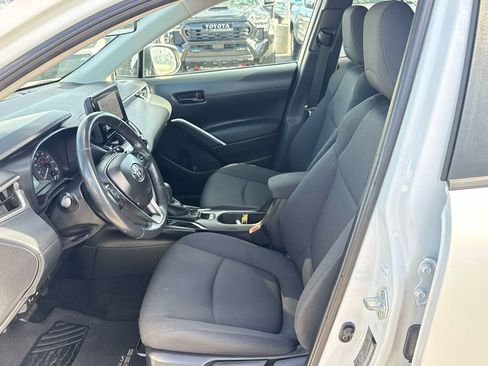Used 2024 Toyota Corolla Cross LE AWD/4WD image 11