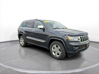 Used 2011 Jeep Grand Cherokee Limited w/ Trailer Tow Group IV video 2