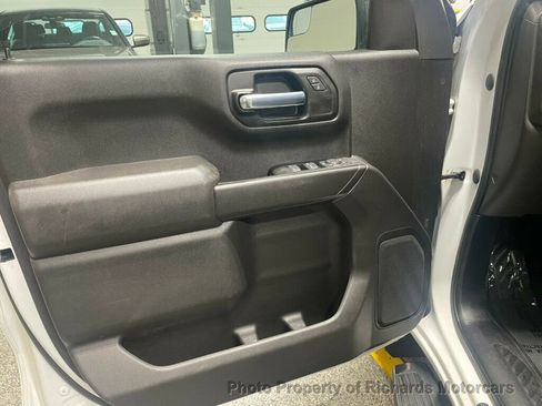 Used 2022 Chevrolet Silverado 1500 Custom Trail Boss image 12