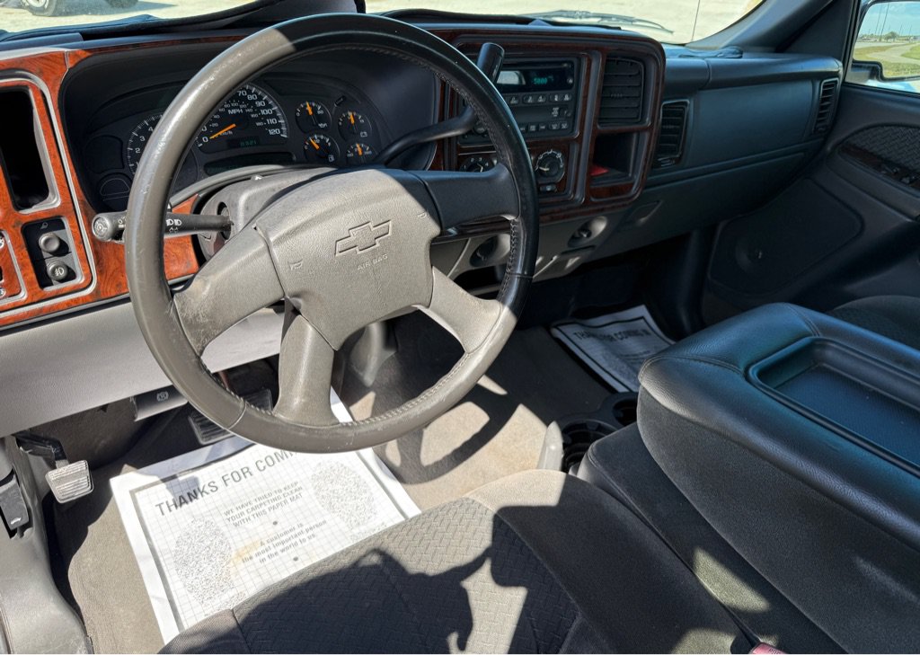Used 2004 Chevrolet Avalanche 2WD image 9