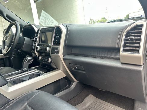 Certified 2020 Ford F150 Lariat w/ Equipment Group 502A Luxury AWD/4WD image 15
