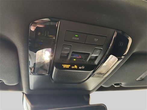 Used 2024 Lexus GX 550 image 35