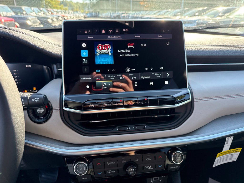 New 2026 Jeep Compass Limited AWD/4WD image 12