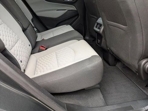 Used 2018 Chevrolet Equinox LS FWD image 18