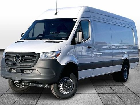 New 2025 Mercedes-Benz Sprinter 3500 image 2