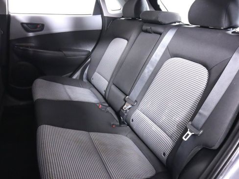 Used 2021 Hyundai Kona SE FWD image 33