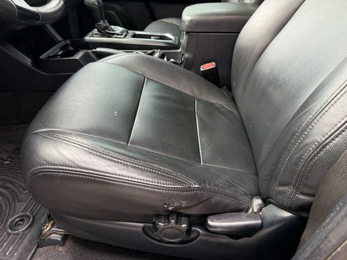 Used 2017 Toyota Tacoma SR image 22