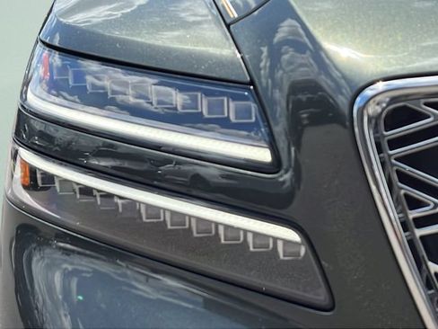 Certified 2025 Genesis GV80 2.5T Select AWD/4WD image 26