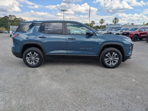 New 2026 Chevrolet Equinox LT w/ Convenience Package II FWD image 3
