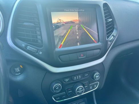 Used 2015 Jeep Cherokee Limited image 33