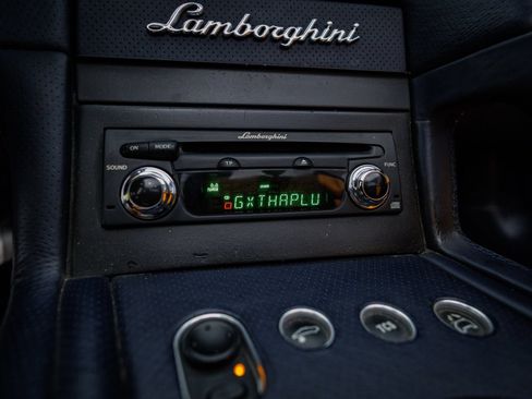 Used 2005 Lamborghini Murcielago Roadster AWD/4WD image 36