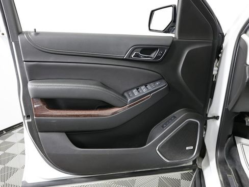 Used 2019 GMC Yukon SLT AWD/4WD image 12