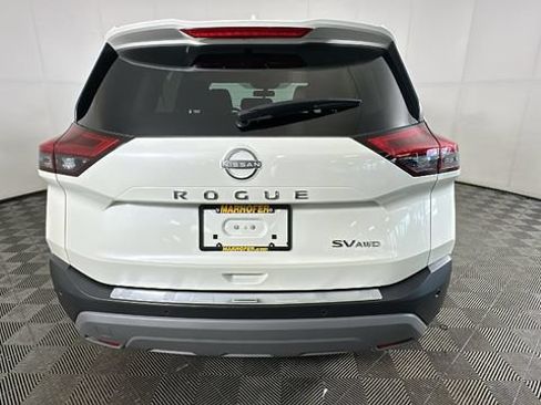 Used 2023 Nissan Rogue SV AWD/4WD image 3