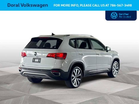 Used 2024 Volkswagen Taos SE FWD image 8