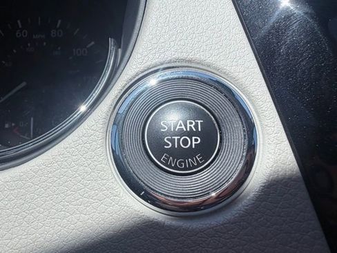 Used 2022 Nissan Rogue Sport SL w/ Premium Package image 15