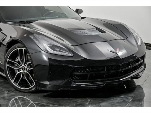 Used 2016 Chevrolet Corvette Stingray Coupe w/ 2LT Preferred Equipment Group RWD image 2