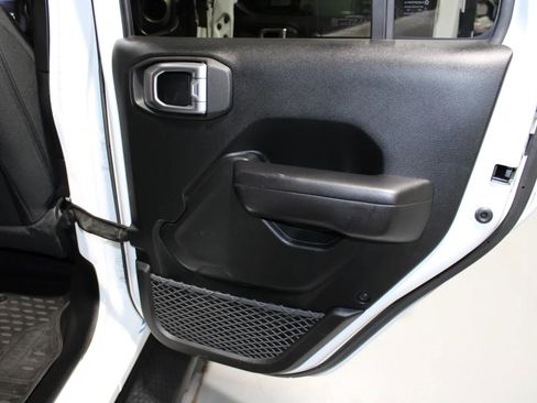 Used 2020 Jeep Wrangler Unlimited Sport S AWD/4WD image 20