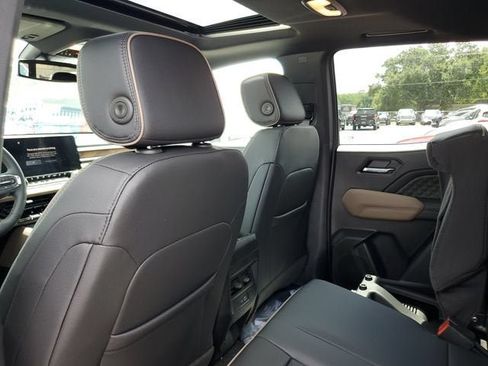 New 2026 GMC Canyon Denali AWD/4WD image 10