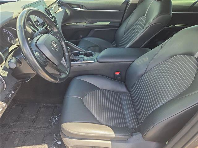 Used 2023 Toyota Camry SE w/ Convenience Package FWD image 16