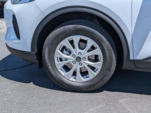 Used 2025 Ford Escape Active w/ Cold Weather Package AWD/4WD image 13