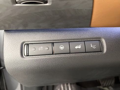 New 2026 Nissan Pathfinder Platinum image 30