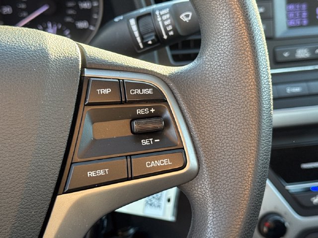 Used 2018 Hyundai Elantra SE FWD image 32