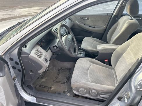 Used 2001 Honda Accord LX image 9