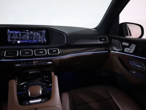 Used 2024 Mercedes-Benz GLS 450 4MATIC image 55