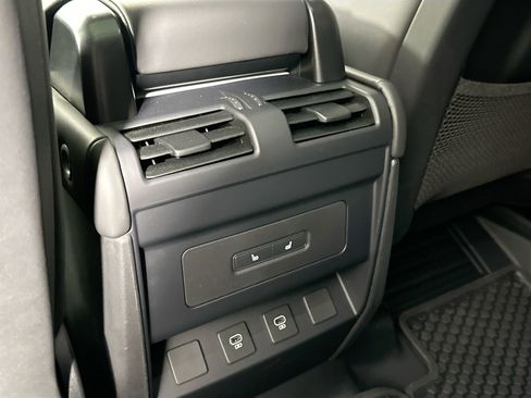 Certified 2025 Land Rover Defender 110 S image 29