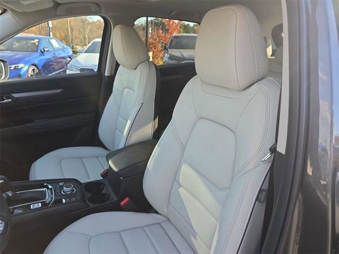 New 2025 MAZDA CX-5 AWD 2.5 S w/ Preferred Package image 13