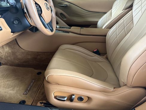 Used 2022 Lexus LC 500 Convertible image 13