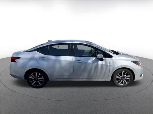 Used 2025 Nissan Versa SV FWD image 16