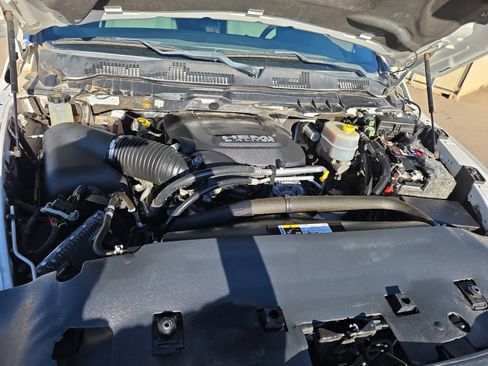 Used 2018 RAM 2500 Tradesman w/ Power & Remote Entry Group image 32